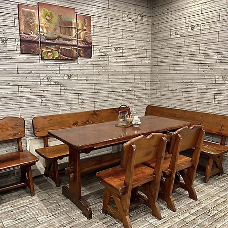 Hotel Koral Chernivtsi Luaran gambar